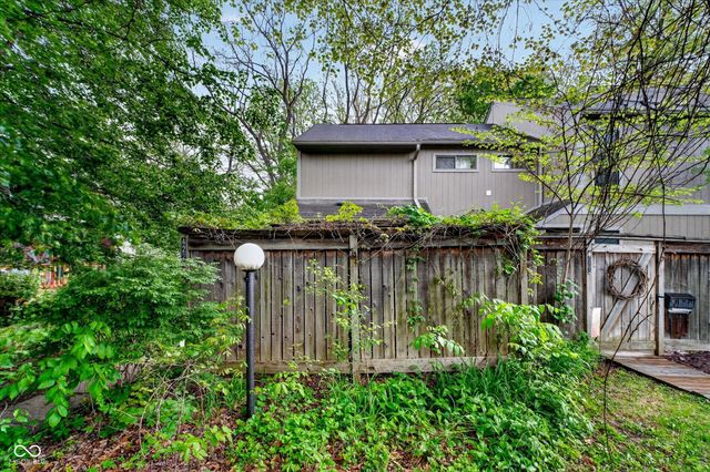 4229 Woodsage Trace, Indianapolis, IN 46237
