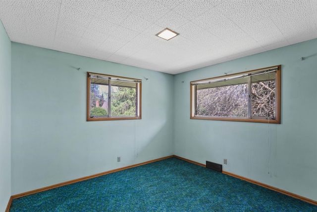 1215 S Garfield St, Spokane, WA 99202