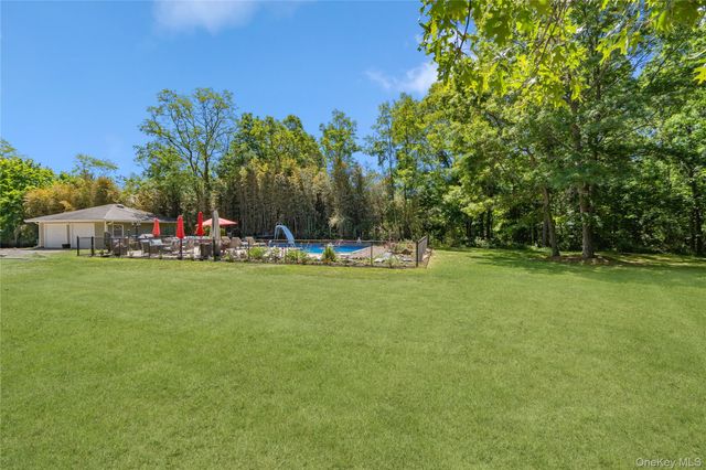 280 Holbrook Road, Ronkonkoma, NY 11779