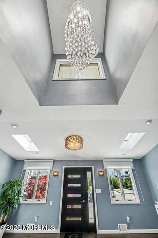 385 Aldo Drive, Toms River, NJ 08753