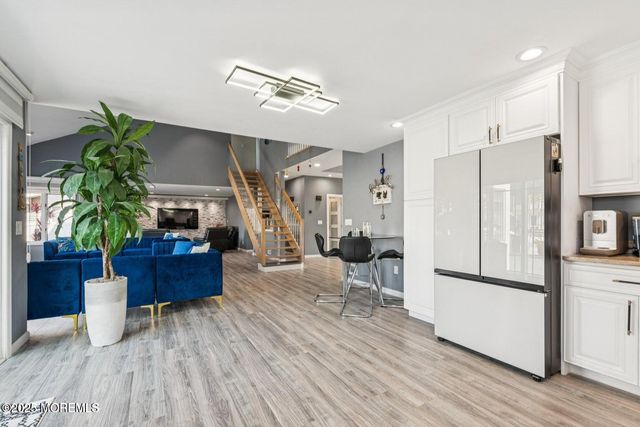 385 Aldo Drive, Toms River, NJ 08753