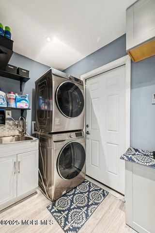 385 Aldo Drive, Toms River, NJ 08753