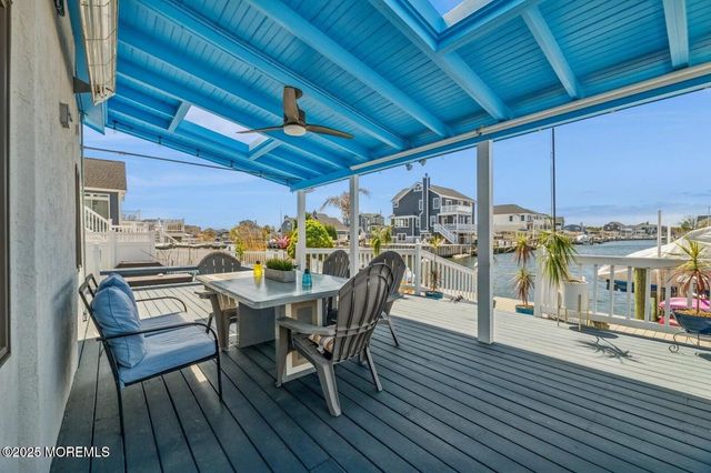 385 Aldo Drive, Toms River, NJ 08753