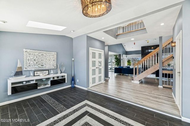 385 Aldo Drive, Toms River, NJ 08753