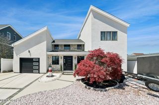 385 Aldo Drive, Toms River, NJ 08753