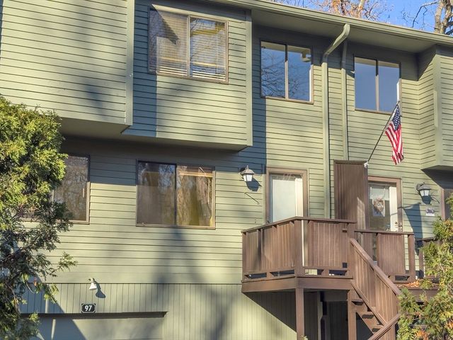 97 Meeting House Path 97, Ashland, MA 01721