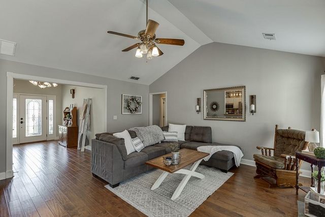 131 Wood Cove, Jefferson, GA 30549