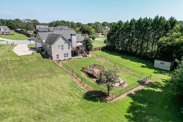 131 Wood Cove, Jefferson, GA 30549