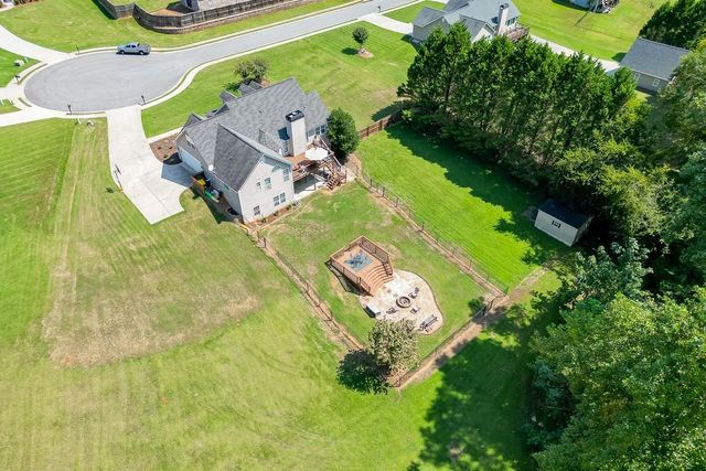 131 Wood Cove, Jefferson, GA 30549