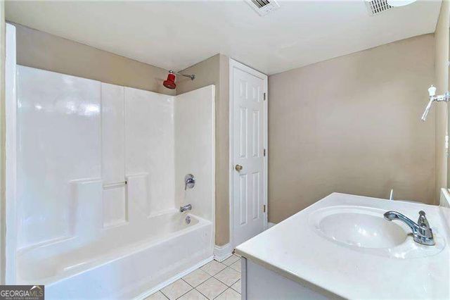 1306 Arlene Court SW, Lilburn, GA 30047