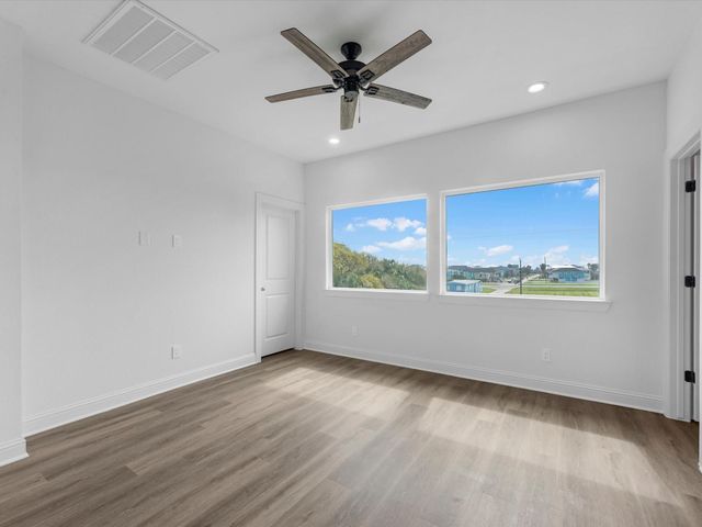 3903 Pirates Beach Circle, Galveston, TX 77554