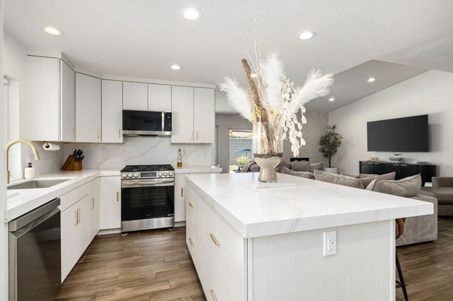 73812 Krug Avenue, Palm Desert, CA 92260