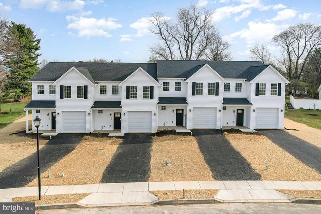 315 PELHAM CT, Carlisle, PA 17013