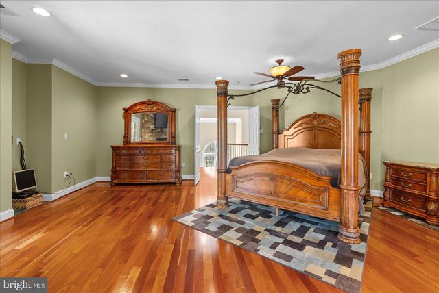 270 SOTHEBY CT, Winchester, VA 22602