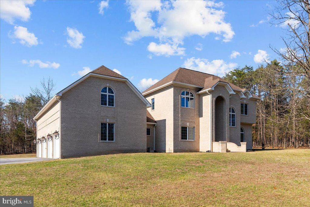 270 SOTHEBY CT, Winchester, VA 22602