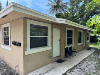 707 SW 6th St 2, Dania Beach, FL 33004