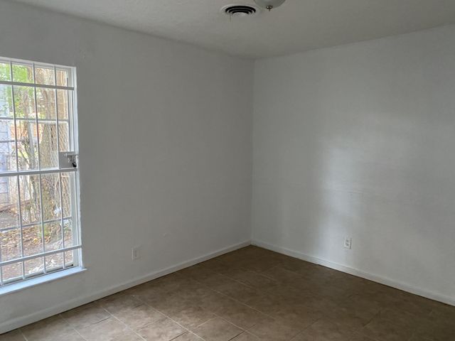 7630 Claiborne Street, Houston, TX 77016