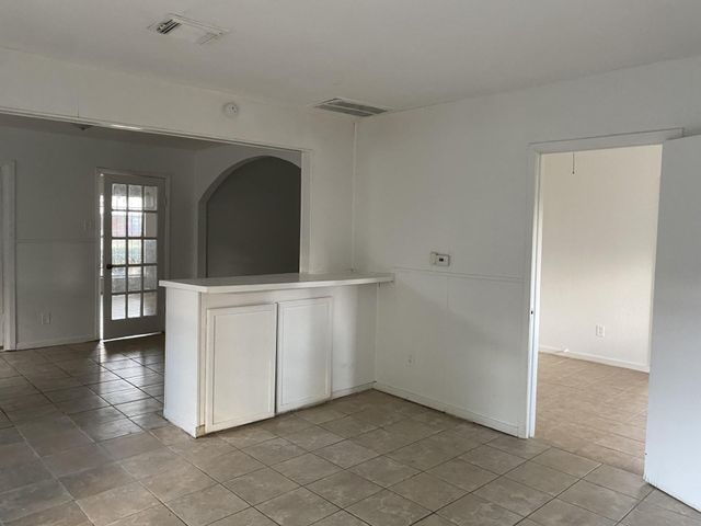 7630 Claiborne Street, Houston, TX 77016