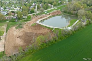 5 Ogle Estates, Columbia, IL 62236