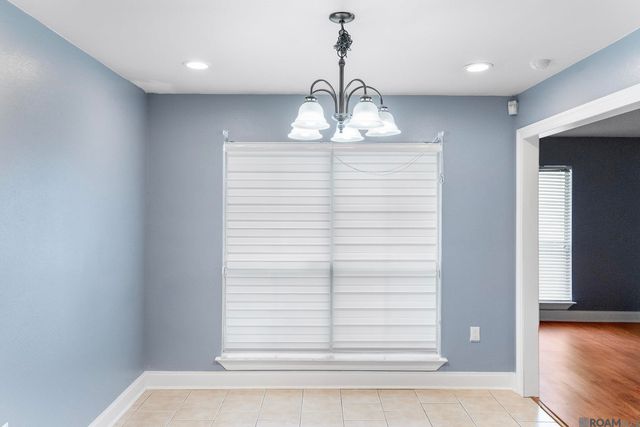 9488 Breeden Dr, Baton Rouge, LA 70811