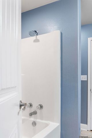 9488 Breeden Dr, Baton Rouge, LA 70811