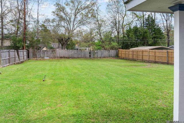 9488 Breeden Dr, Baton Rouge, LA 70811