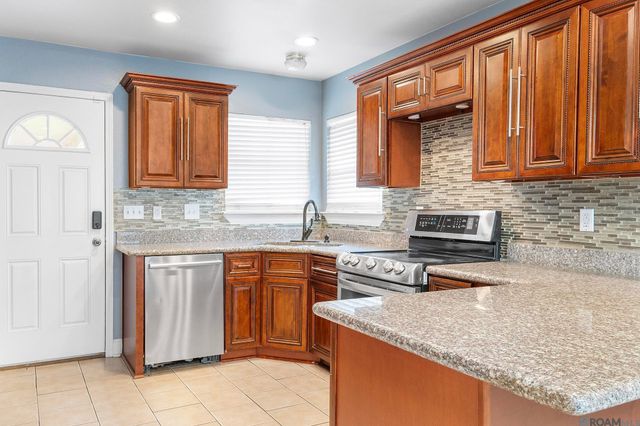 9488 Breeden Dr, Baton Rouge, LA 70811