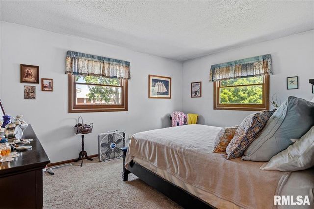 343 Durkin Drive, Springfield, IL 62704