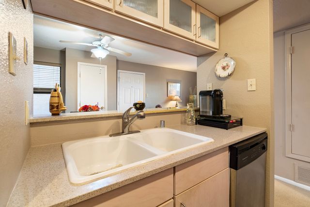 941 Calle Mejia 201, Santa Fe, NM 87501