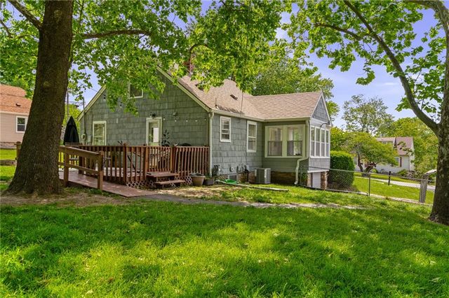 3125 S 9th Terrace, Kansas City, KS 66103