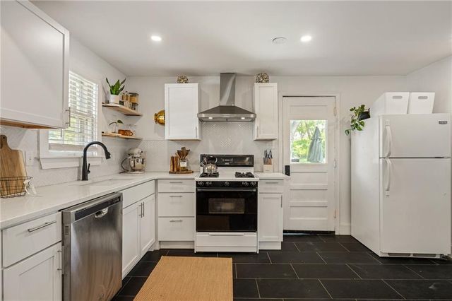 3125 S 9th Terrace, Kansas City, KS 66103