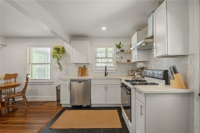 3125 S 9th Terrace, Kansas City, KS 66103