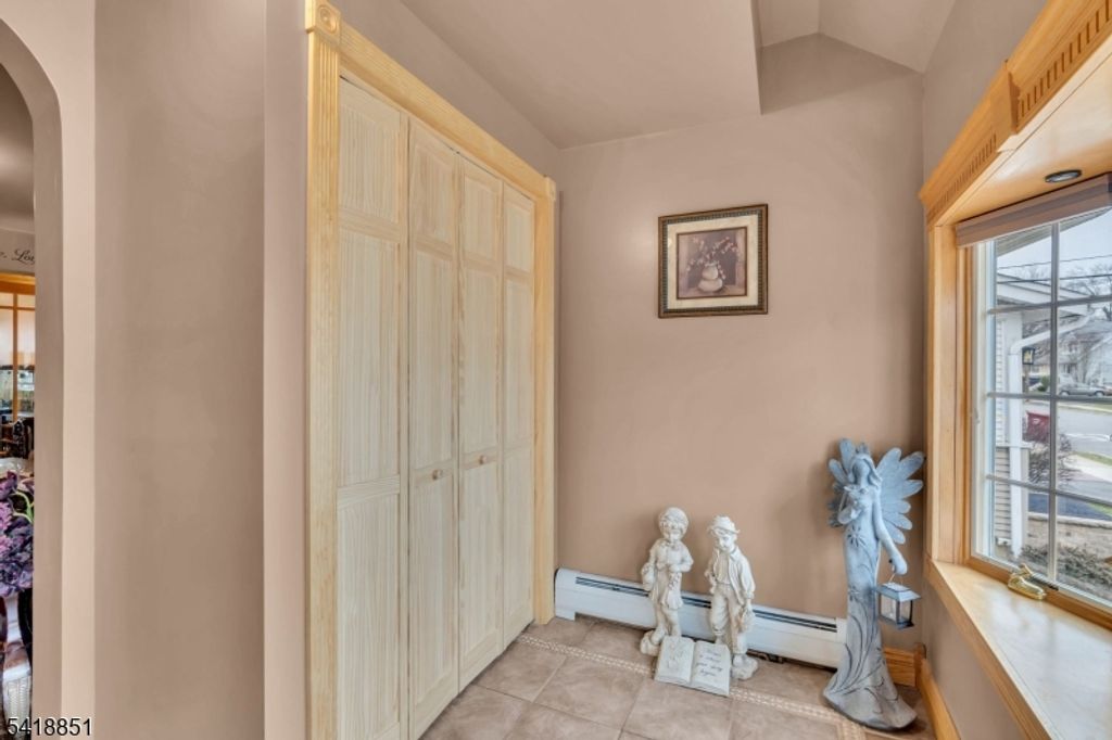 Image 4 of property listing at 104 Prospect St, Nutley Twp., NJ 07110