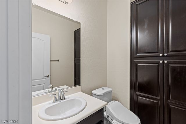 7139 Blooming Jasmine Avenue, Las Vegas, NV 89117