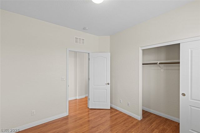 7139 Blooming Jasmine Avenue, Las Vegas, NV 89117