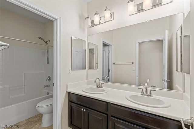 7139 Blooming Jasmine Avenue, Las Vegas, NV 89117