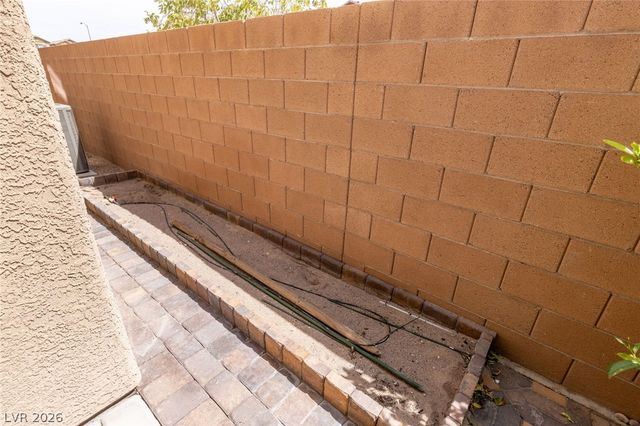 7139 Blooming Jasmine Avenue, Las Vegas, NV 89117
