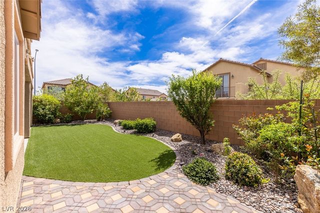 7139 Blooming Jasmine Avenue, Las Vegas, NV 89117