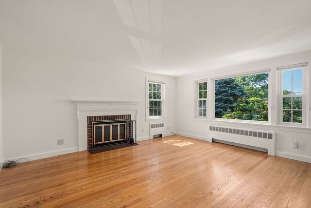 167 Glezen Ln, Wayland, MA 01778