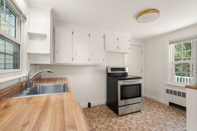167 Glezen Ln, Wayland, MA 01778