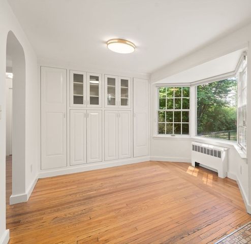 167 Glezen Ln, Wayland, MA 01778