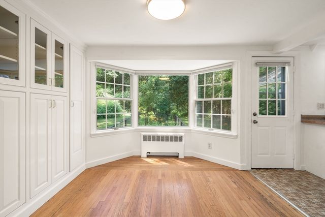 167 Glezen Ln, Wayland, MA 01778