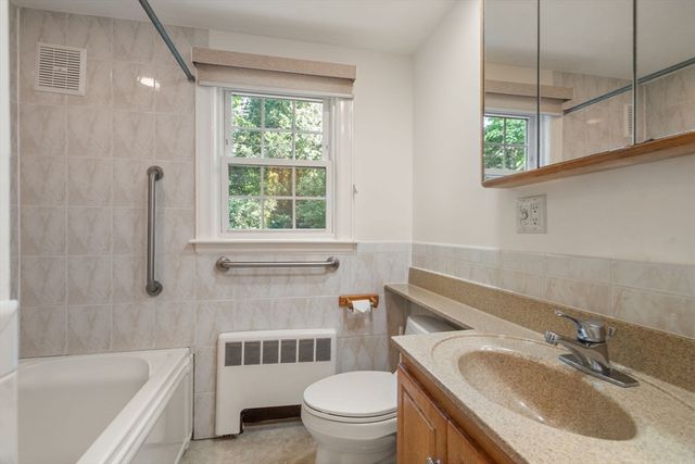 167 Glezen Ln, Wayland, MA 01778