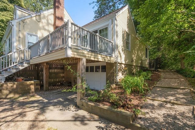 167 Glezen Ln, Wayland, MA 01778