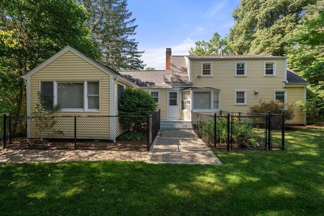 167 Glezen Ln, Wayland, MA 01778