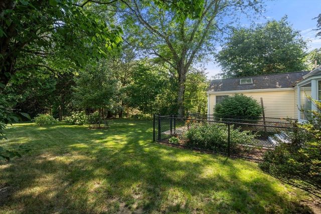 167 Glezen Ln, Wayland, MA 01778
