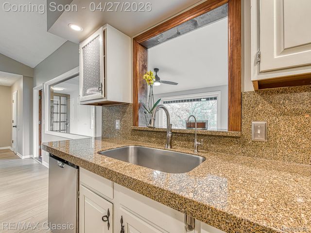 428 E Shore Drive, Northfield Township, MI 48189