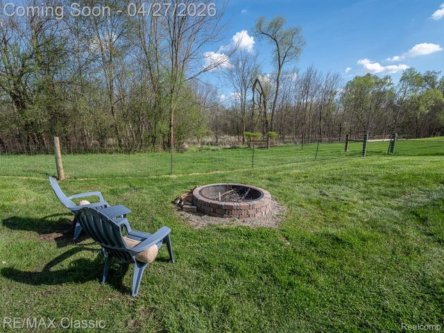 428 E Shore Drive, Northfield Township, MI 48189