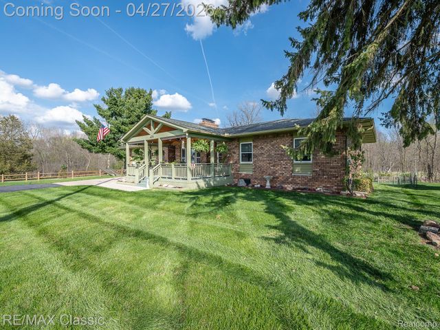 428 E Shore Drive, Northfield Township, MI 48189