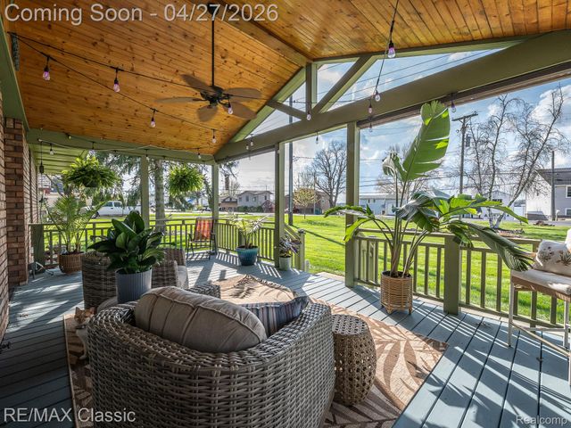428 E Shore Drive, Northfield Township, MI 48189